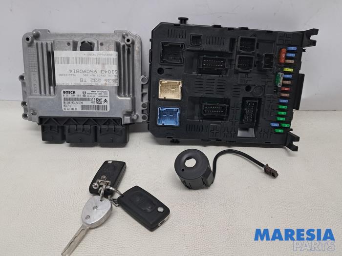Used Engine management computer Peugeot 3008 I (0U/HU) 1.6 16V THP 150 Price € 315,00 Margin scheme offered by Maresia Parts