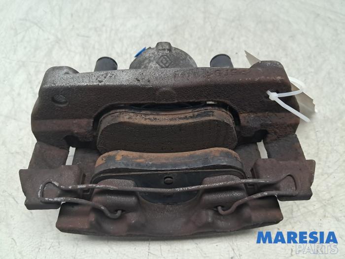 Gebrauchte Bremszange links vorne Renault Captur I (2R) 1.2 TCE 16V EDC Preis € 25,00 Margenregelung angeboten von Maresia Parts