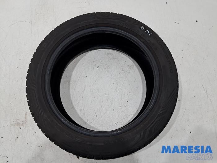 Tyre with tyre size 205/50/17 - 2055017 VREDESTEIN