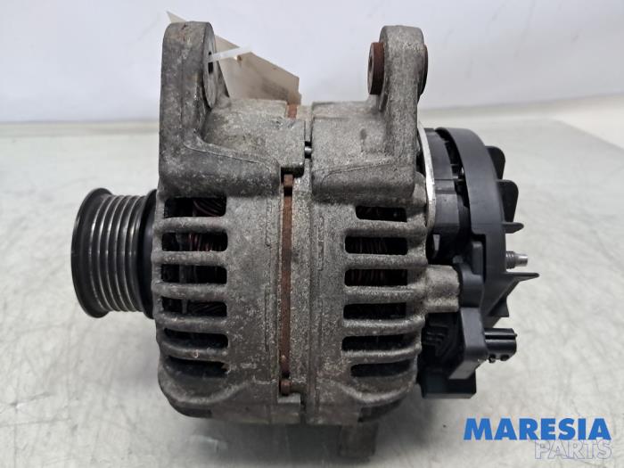 Begagnade Dynamo Renault Scénic III (JZ) 1.6 16V Pris € 65,00 Marginaltabell erbjuds av Maresia Parts