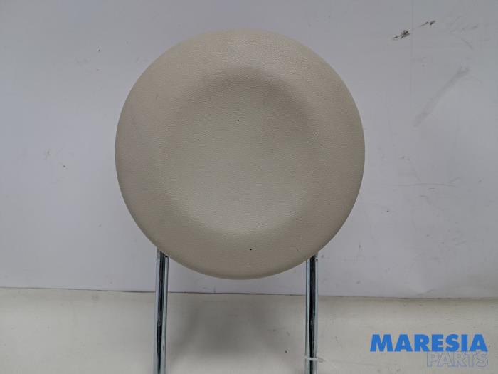 Begagnade Nackstöd Fiat 500C (312) 1.4 16V Pris € 39,99 Marginaltabell erbjuds av Maresia Parts