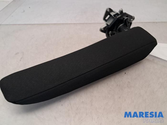 Begagnade Armstöd Citroen C4 Grand Picasso (3A) 1.2 12V PureTech 130 Pris € 75,00 Marginaltabell erbjuds av Maresia Parts