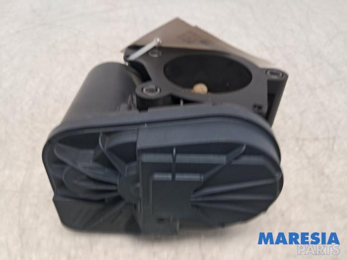 Usagé Boitier papillon Peugeot 307 Break (3E) 1.6 16V Prix € 100,00 Règlement à la marge proposé par Maresia Parts