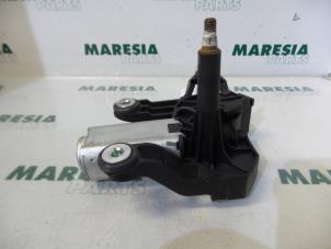 Usagé Moteur essuie-glace arrière Peugeot Bipper (AA) 1.4 HDi Prix € 60,50 Prix TTC proposé par Maresia Parts
