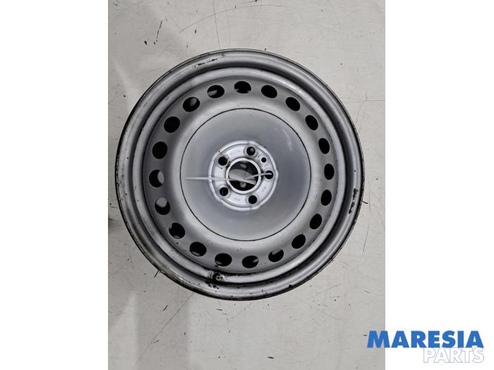 Używane Obrecz Opel Combo 1.3 CDTI 16V Cena € 36,24 Z VAT oferowane przez Maresia Parts