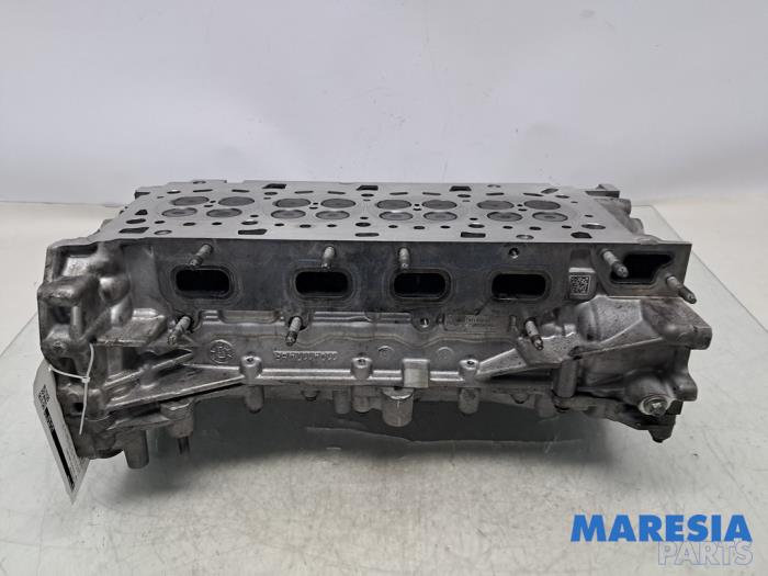 Begagnade Topplock Fiat Talento 2.0 EcoJet BiTurbo 145 Pris € 907,50 Inklusive moms erbjuds av Maresia Parts