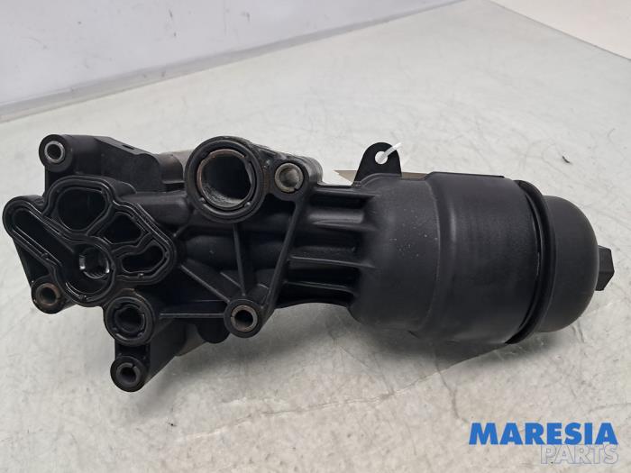 Gebrauchte Ölfiltergehäuse Fiat Panda (312) 0.9 TwinAir Turbo 85 Preis € 109,99 Margenregelung angeboten von Maresia Parts