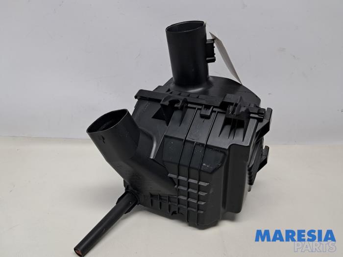 Gebrauchte Luftfiltergehäuse Renault Trafic (1FL/2FL/3FL/4FL) 1.6 dCi 145 Twin Turbo Preis € 42,34 Mit Mehrwertsteuer angeboten von Maresia Parts