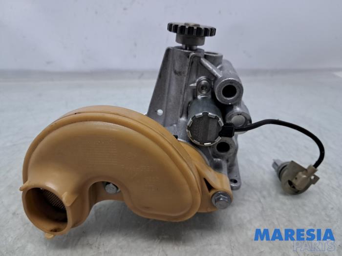 Gebrauchte Ölpumpe Renault Clio V (RJAB) 1.0 TCe 100 12V Preis € 40,00 Margenregelung angeboten von Maresia Parts