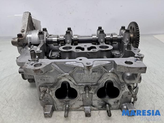 Używane Glowica cylindra Fiat Panda (312) 0.9 TwinAir Turbo 85 Cena € 150,00 Procedura marży oferowane przez Maresia Parts