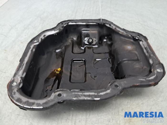 Gebrauchte Ölwanne Renault Megane III Grandtour (KZ) 1.4 16V TCe 130 Preis € 35,00 Margenregelung angeboten von Maresia Parts