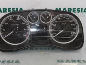 Used Instrument panel Peugeot 307 SW (3H) 1.6 16V Price € 50,00 Margin scheme offered by Maresia Parts