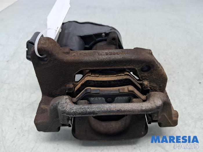 Gebrauchte Bremszange rechts hinten Peugeot 308 (L3/L8/LB/LH/LP) 1.6 16V THP Preis € 74,99 Margenregelung angeboten von Maresia Parts