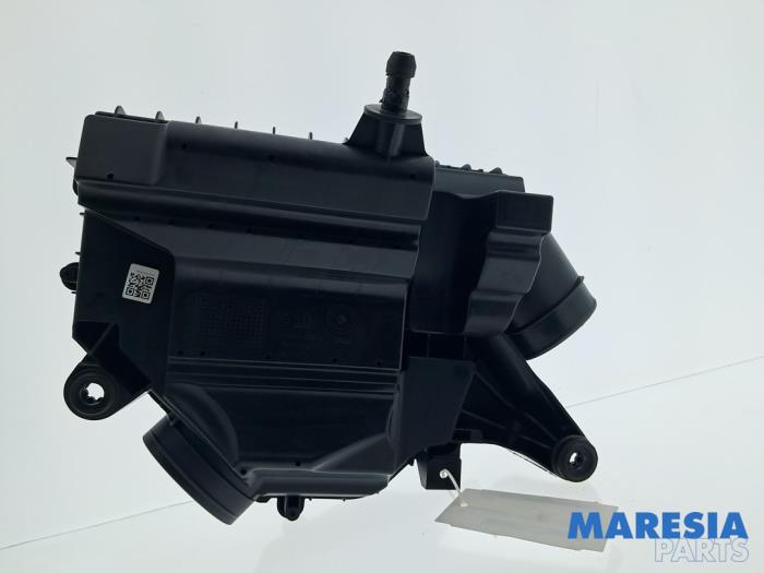 Begagnade Luftfilterhus Opel Combo 1.3 CDTI 16V Pris € 42,35 Inklusive moms erbjuds av Maresia Parts