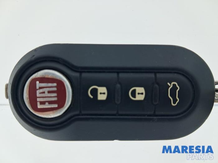 Engine management computer from a Fiat 500 (312) 0.9 TwinAir 80 2016