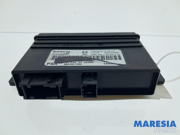 Begagnade PDC-modul Citroen C4 Picasso (UD/UE/UF) 1.6 16V THP 155 Pris € 59,99 Marginaltabell erbjuds av Maresia Parts