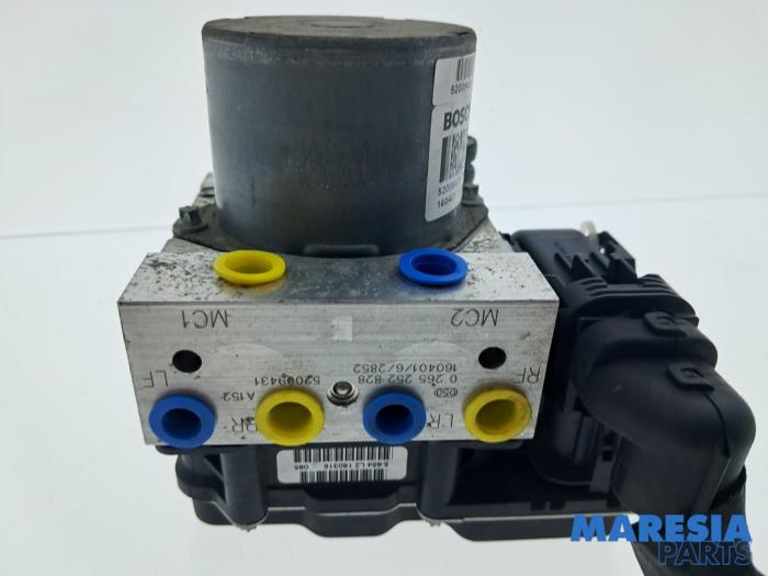 Używane Pompa ABS Fiat 500 (312) 0.9 TwinAir 80 Cena € 99,99 Procedura marży oferowane przez Maresia Parts