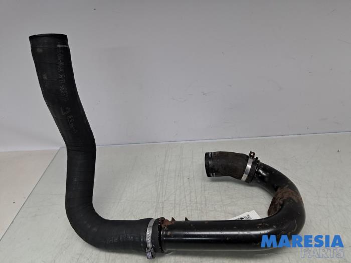 Gebrauchte Intercooler Schlauch Lancia Delta (844) 1.4 T-Jet 16V 120 Preis € 30,00 Margenregelung angeboten von Maresia Parts