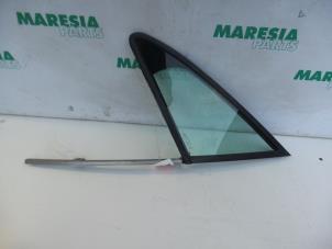 Usagé Vitre triangulaire avant gauche Peugeot 407 SW (6E) 2.0 HDiF 16V Prix € 40,00 Règlement à la marge proposé par Maresia Parts