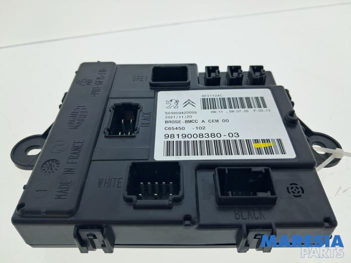 Used Body control computer Peugeot 3008 II (M4/MC/MJ/MR) 1.6 16V HYbrid 225 Price € 105,00 Margin scheme offered by Maresia Parts