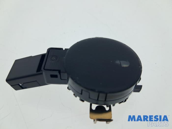 Begagnade Regnsensor Peugeot 3008 II (M4/MC/MJ/MR) 1.6 16V HYbrid 225 Pris € 24,20 Marginaltabell erbjuds av Maresia Parts