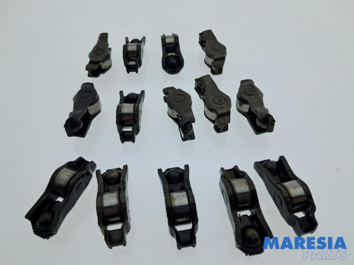 Usagé Culbuteur Peugeot 3008 I (0U/HU) 1.6 VTI 16V Prix € 40,00 Règlement à la marge proposé par Maresia Parts
