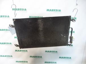 Usados Condensador de aire acondicionado Lancia Lybra SW 1.9 JTD Precio € 75,00 Norma de margen ofrecido por Maresia Parts
