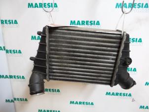 Używane Chlodnica miedzystopniowa Lancia Lybra SW 1.9 JTD Cena € 35,00 Procedura marży oferowane przez Maresia Parts