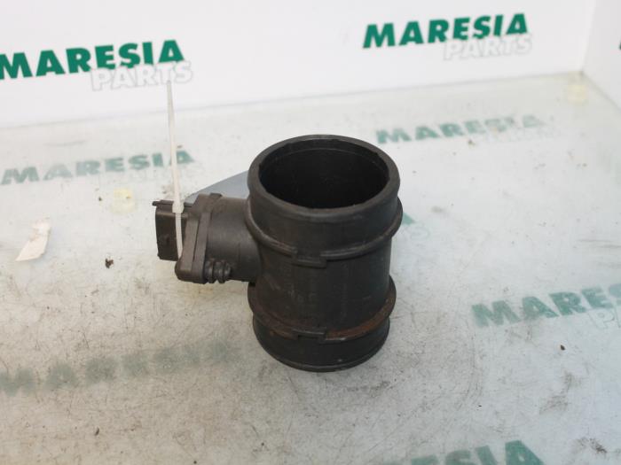 Gebrauchte Luftmengenmesser Lancia Lybra SW 1.9 JTD Preis € 35,00 Margenregelung angeboten von Maresia Parts