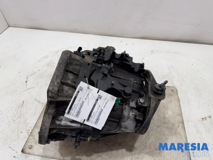 Gebrauchte Getriebe Renault Trafic (1FL/2FL/3FL/4FL) 1.6 dCi 95 Preis € 1.058,75 Mit Mehrwertsteuer angeboten von Maresia Parts