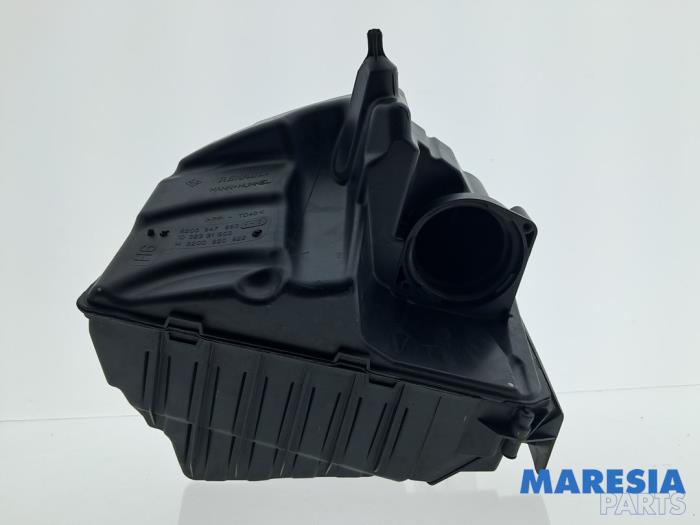Gebrauchte Luftfiltergehäuse Renault Scénic III (JZ) 1.5 dCi 110 Preis € 22,50 Margenregelung angeboten von Maresia Parts