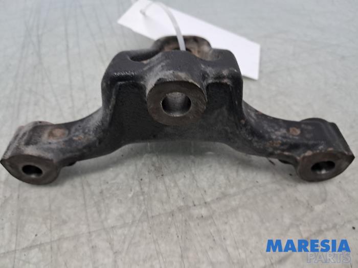 Gebrauchte Motorlager Renault Trafic (1FL/2FL/3FL/4FL) 1.6 dCi 95 Preis € 36,24 Mit Mehrwertsteuer angeboten von Maresia Parts