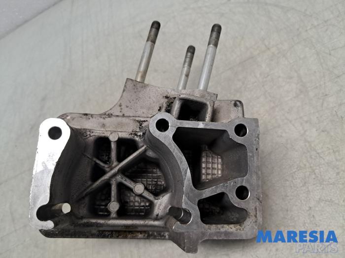 Used Engine mount Fiat Bravo (198A) 1.4 16V Price € 22,50 Margin scheme offered by Maresia Parts