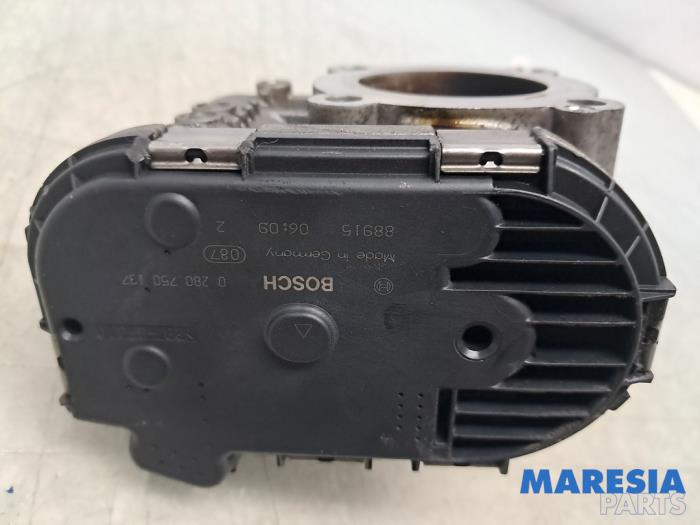 Usagé Boîtier accélérateur Fiat Bravo (198A) 1.4 16V Prix € 75,00 Règlement à la marge proposé par Maresia Parts