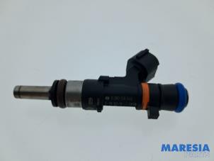 Insprutare (bensin) från en Renault Clio IV Estate/Grandtour (7R) 0.9 Energy TCE 90 12V 2019