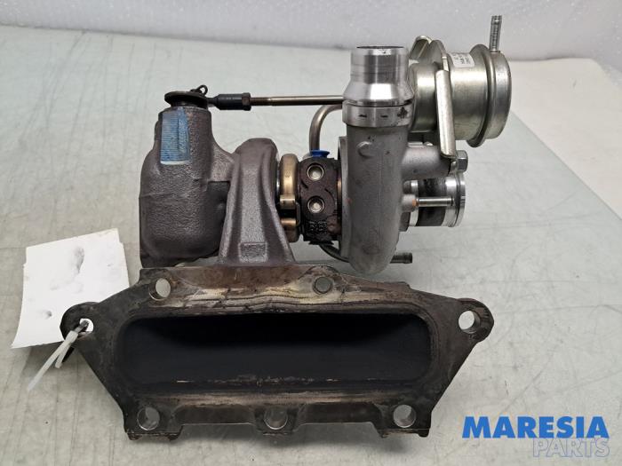 Używane Turbo Renault Clio IV Estate/Grandtour (7R) 0.9 Energy TCE 90 12V Cena € 147,00 Procedura marży oferowane przez Maresia Parts