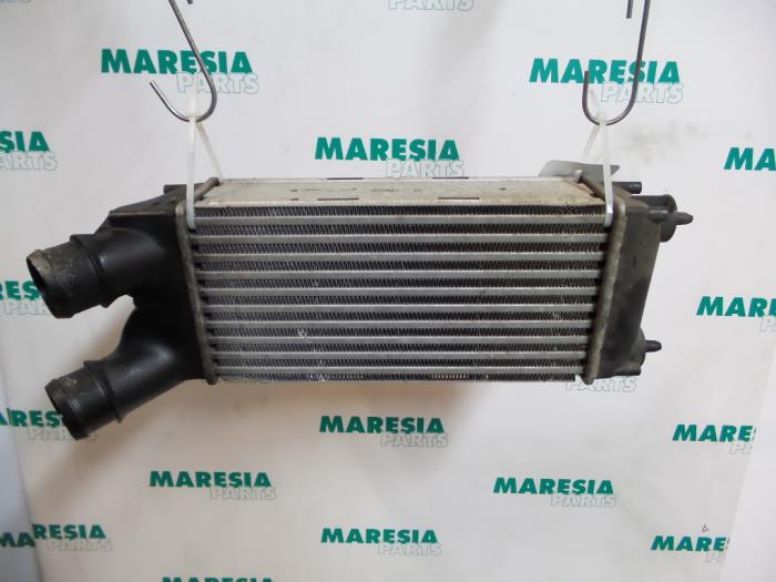 Usados Intercooler Peugeot Partner Tepee (7A/B/C/D/E/F/G/J/P/S) 1.6 HDI 75 Precio € 30,25 IVA incluido ofrecido por Maresia Parts