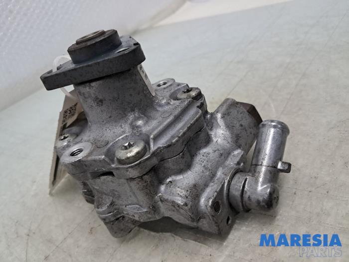 Usagé Pompe de direction Alfa Romeo 159 Sportwagon (939BX) 1.8 TBi 16V Prix € 145,00 Règlement à la marge proposé par Maresia Parts