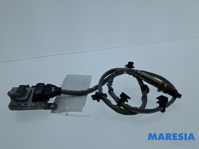 Begagnade NOx-sensor Renault Trafic (1FL/2FL/3FL/4FL) 2.0 dCi 16V 170 Pris € 242,00 Inklusive moms erbjuds av Maresia Parts