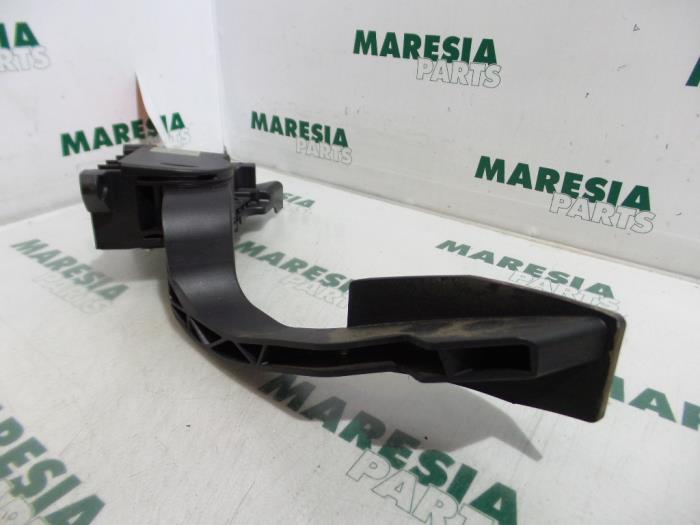 Begagnade Gaspedalsensor Peugeot Bipper (AA) 1.4 HDi Pris € 60,50 Inklusive moms erbjuds av Maresia Parts