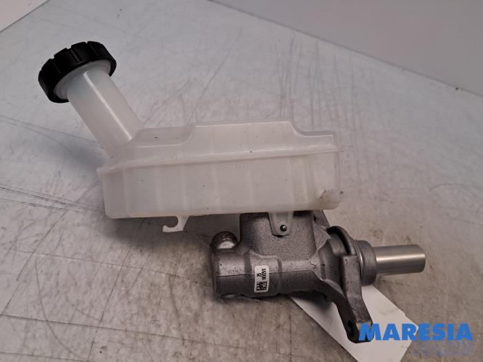 Used Master cylinder Renault Clio V (RJAB) 1.0 TCe 100 12V Price € 59,99 Margin scheme offered by Maresia Parts