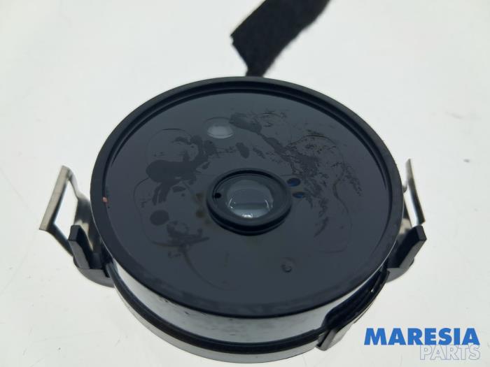 Begagnade Regnsensor Renault Megane IV Estate (RFBK) 1.3 TCE 140 16V Pris € 15,00 Marginaltabell erbjuds av Maresia Parts