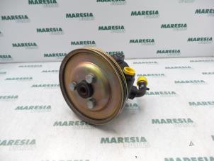 Gebrauchte Lenkkraftverstärker Pumpe Fiat Doblo (223A/119) 1.6 16V Preis € 102,85 Mit Mehrwertsteuer angeboten von Maresia Parts
