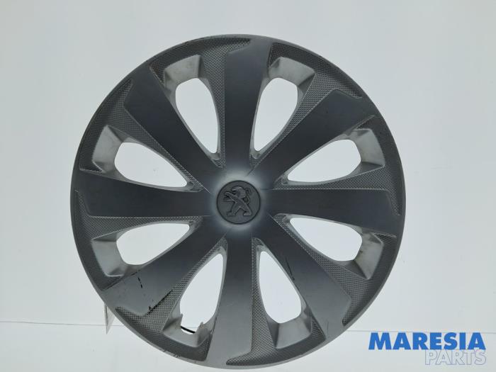 Używane Kolpak Peugeot 108 1.0 12V Cena € 15,00 Procedura marży oferowane przez Maresia Parts