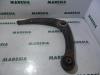 Front lower wishbone, left from a Peugeot 307 SW (3H), 2002 / 2008 1.6 HDi 16V, Combi/o, Diesel, 1.560cc, 66kW (90pk), FWD, DV6ATED4; 9HX, 2005-02 / 2008-07, 3H9HX 2005