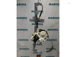 Used Window mechanism 4-door, front right Peugeot 307 SW (3H) 1.6 HDi 16V Price € 35,00 Margin scheme offered by Maresia Parts
