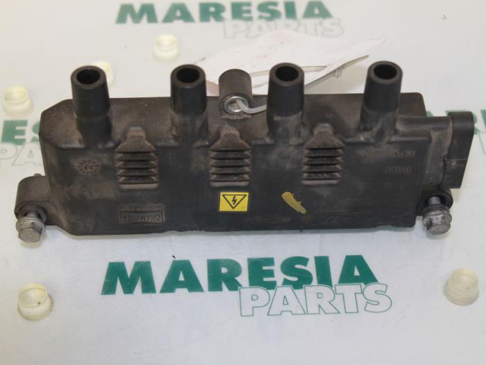 Ignition coil from a Fiat Doblo (223A/119) 1.4 2007