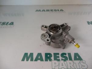Używane Pompa prózniowa (Diesel) Peugeot 407 SW (6E) 2.0 HDiF 16V Cena € 50,00 Procedura marży oferowane przez Maresia Parts