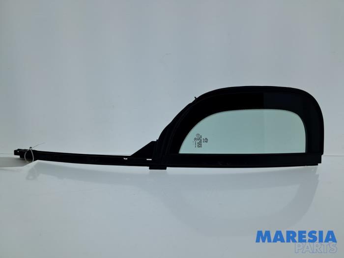 Usados Ventanilla triangular derecha detrás Peugeot 308 (L3/L8/LB/LH/LP) 1.6 16V THP Precio € 50,00 Norma de margen ofrecido por Maresia Parts