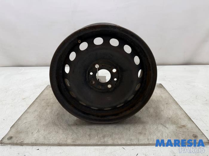 Używane Obrecz Fiat 500 (312) 1.2 Cena € 20,00 Procedura marży oferowane przez Maresia Parts